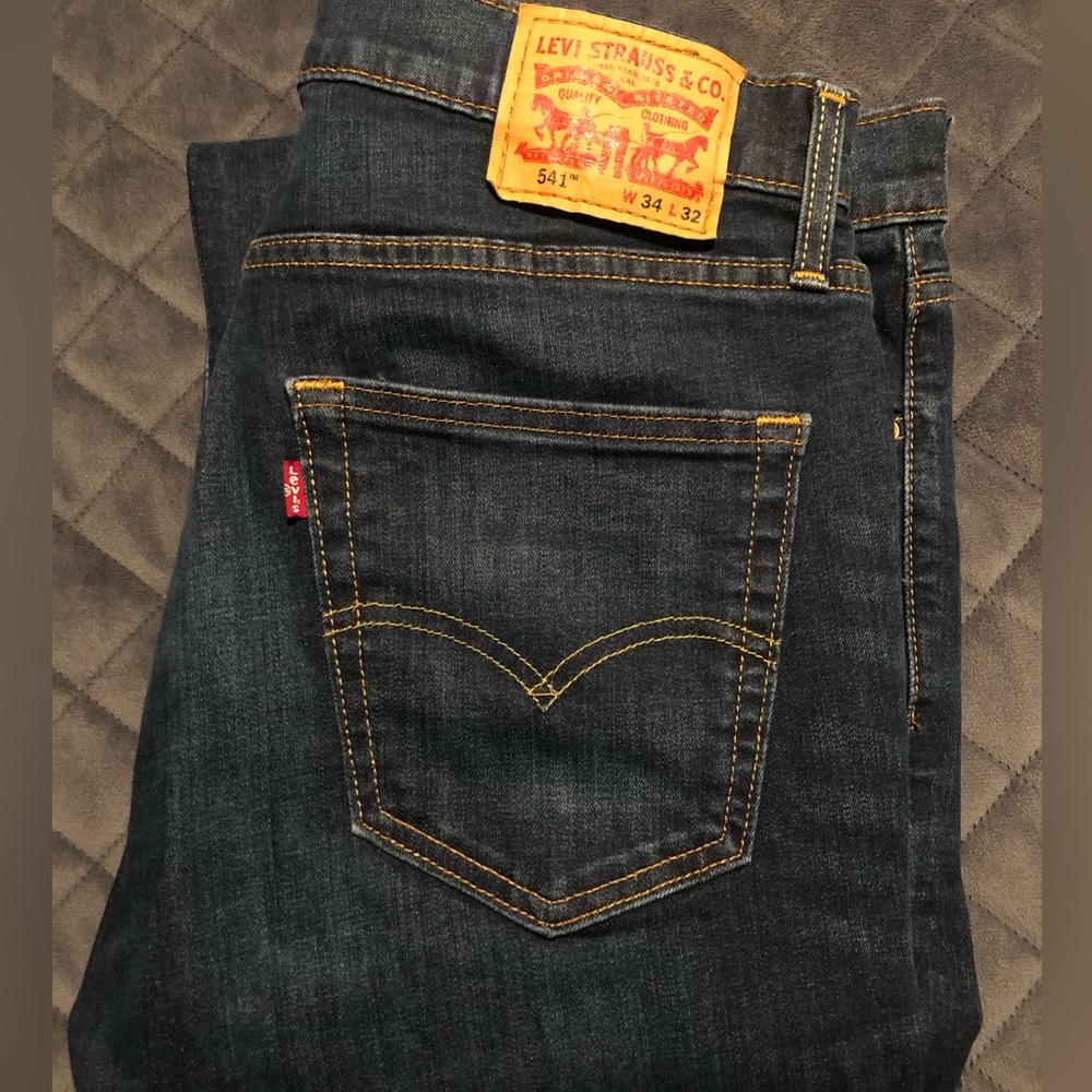 Men's Levi's 541 Jeans (Athletic Taper Stretch)